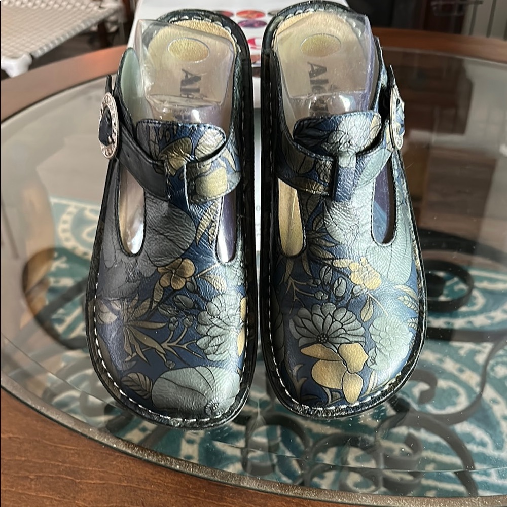 Alegria Floral Mary Jane Shoes - Black